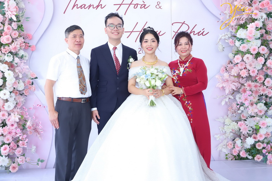 Bộ ảnh ngày cưới của cặp đôi Thanh Hòa -Hữu Phú