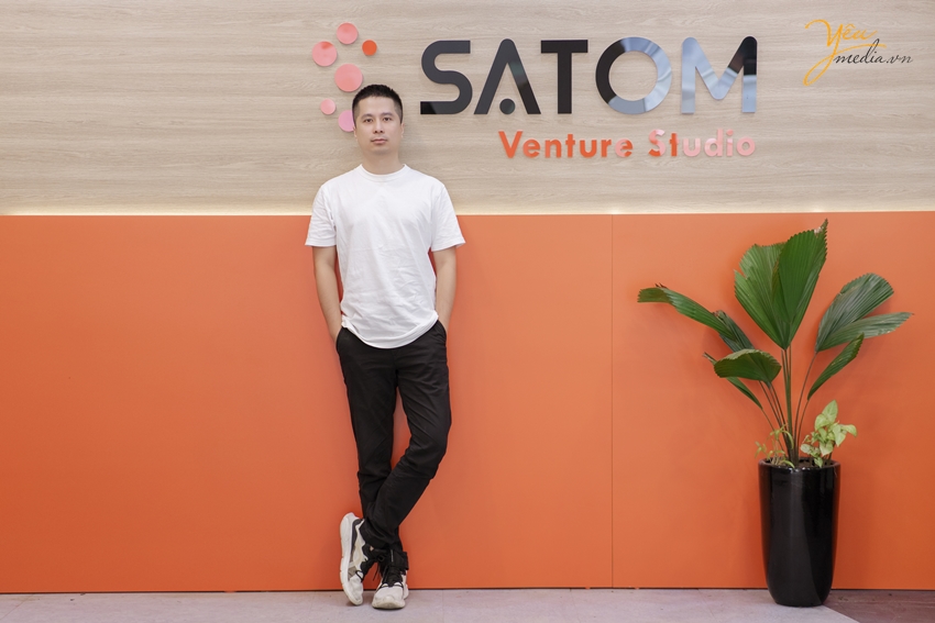 Bộ ảnh chụp cá nhân và tập thể nhân viên công ty Satom đầy sự trẻ trung và nhiệt huyết của tuổi trẻ