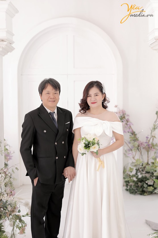 Bộ ảnh chụp tại phim trường của gia đình cô Hương