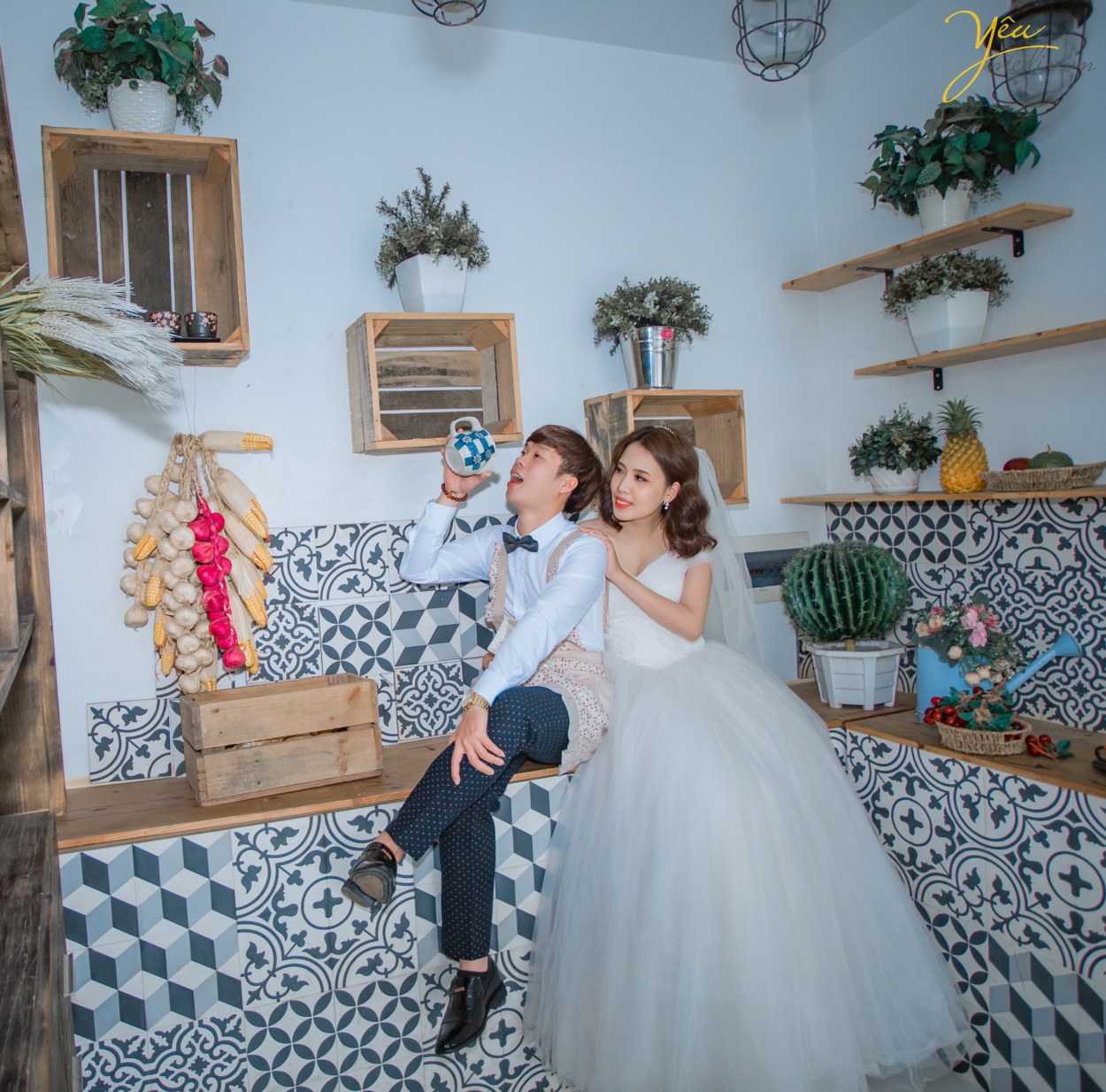 Ảnh cưới Hàn Quốc độc lạ và bắt mắt. Chất lượng ảnh hàng đầu. Book lịch ngay! Nhận ngay chương trình khuyến mại lớn trong năm. Phong cách độc, tự nhiên. Chụp tại VN và nước ngoài. Ekip giỏi, thẩm mỹ cao. Nước ảnh đẹp độc quyền. Thiết bị chụp hiện đại. Ảnh tự nhiên giàu cảm xúc.