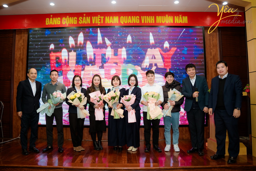 Cùng ngắm nhìn bộ ảnh lễ tổng kết của Công ty Cổ phần Chứng khoán Bảo Việt