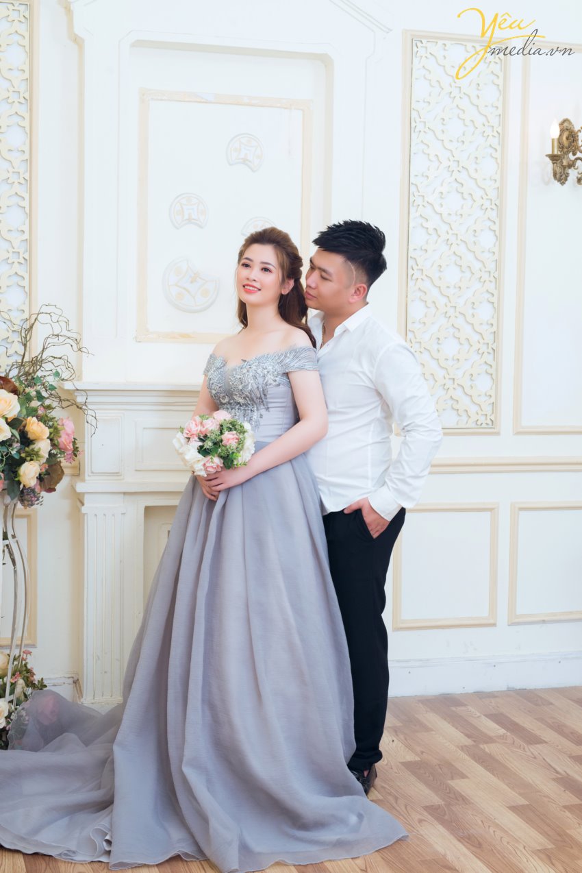 Yêu Media với nhiều năm kinh nghiệm trong lĩnh vực chụp ảnh gia đình đẹp, album gia đình đẹp là một địa điểm uy tín, chất lượng để bạn lựa chọn. Yêu Media từng thực hiện rất nhiều album gia đình đẹp tại nhiều địa điểm như: phim trường, tại gia, studio, ngoại cảnh... Chúng tôi tự hào mang đến cho bạn những dịch vụ tốt nhất.