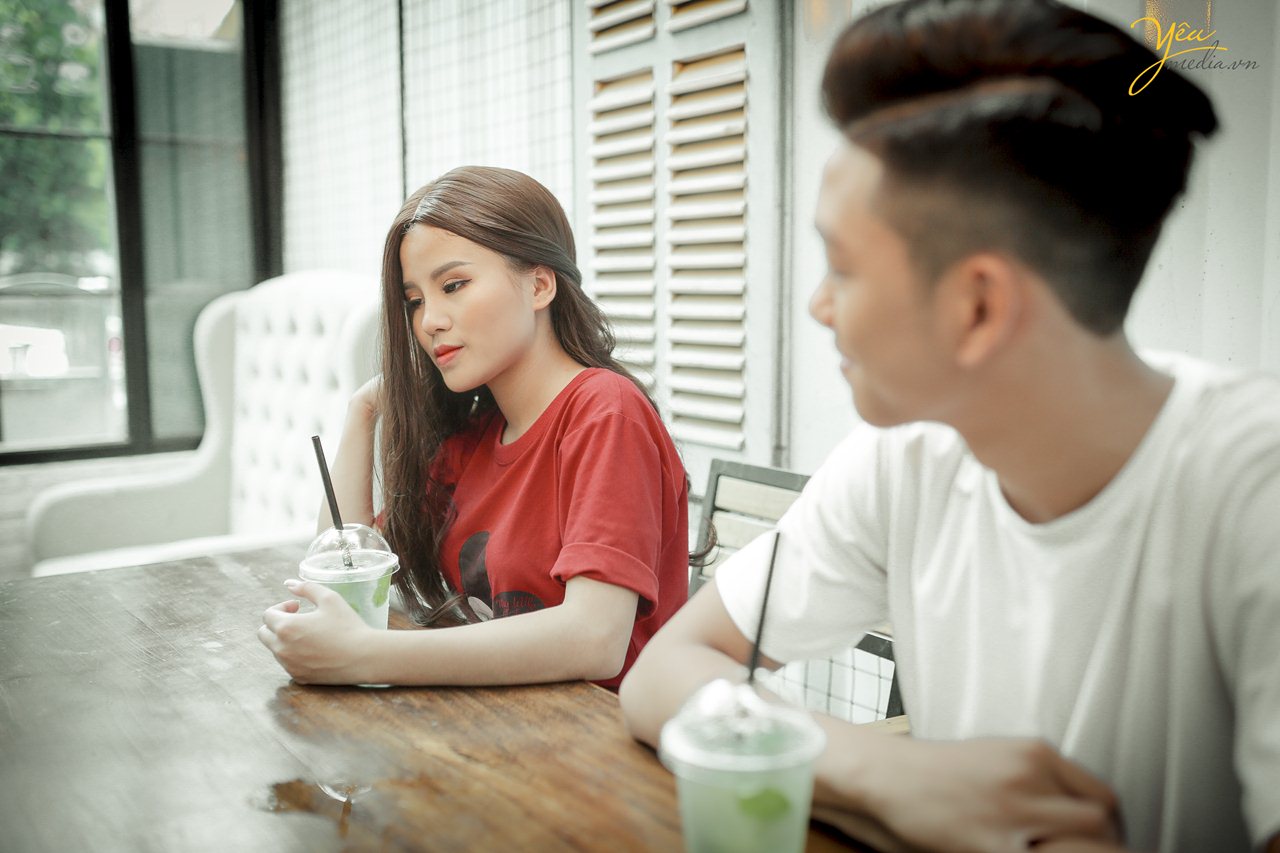 chụp ảnh cưới ở quán cà phê hà nội