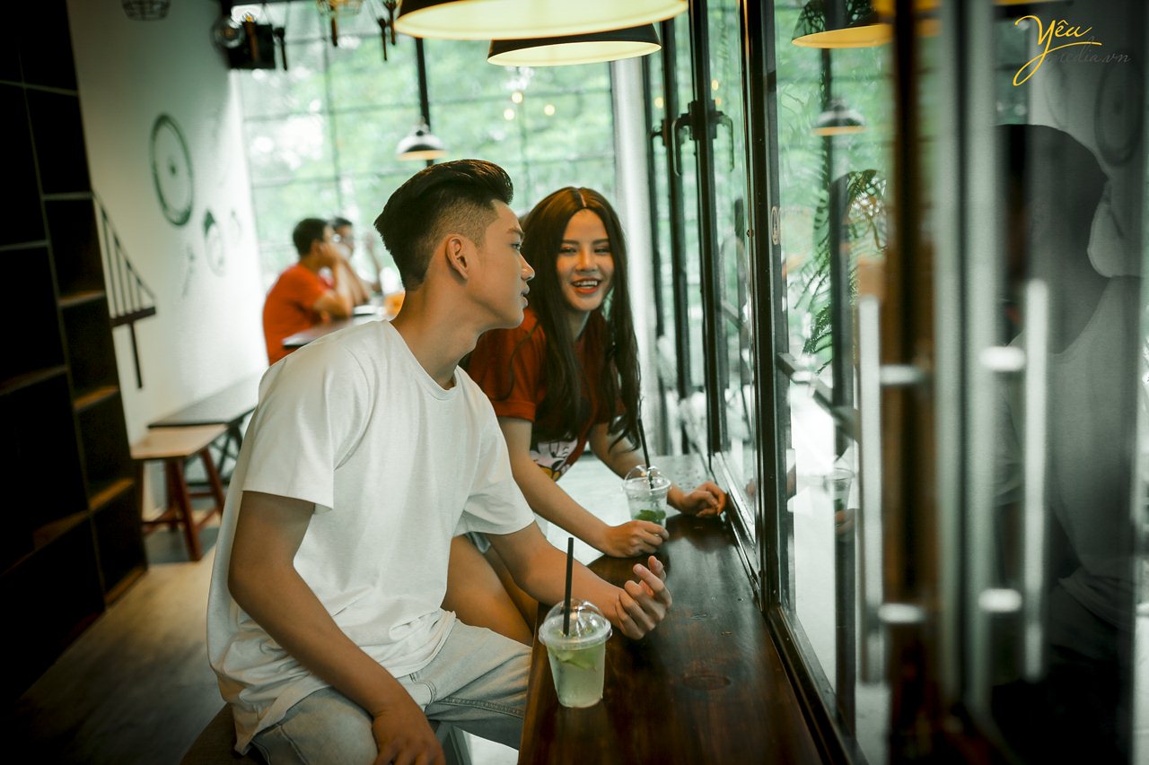 chụp ảnh cưới ở quán cà phê hà nội