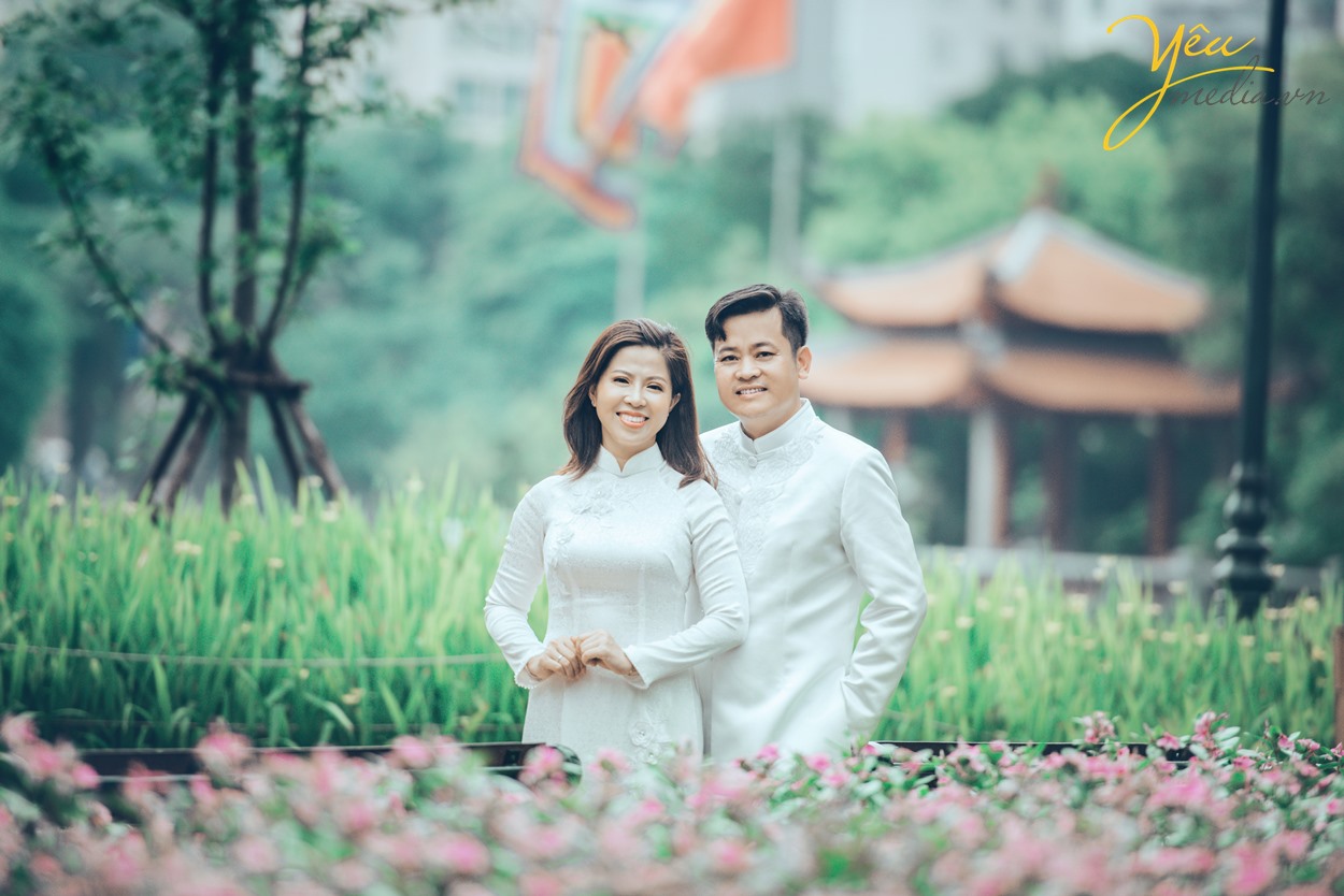 người sài gòn bay ra hà nội chụp ảnh cưới ở văn miếu
