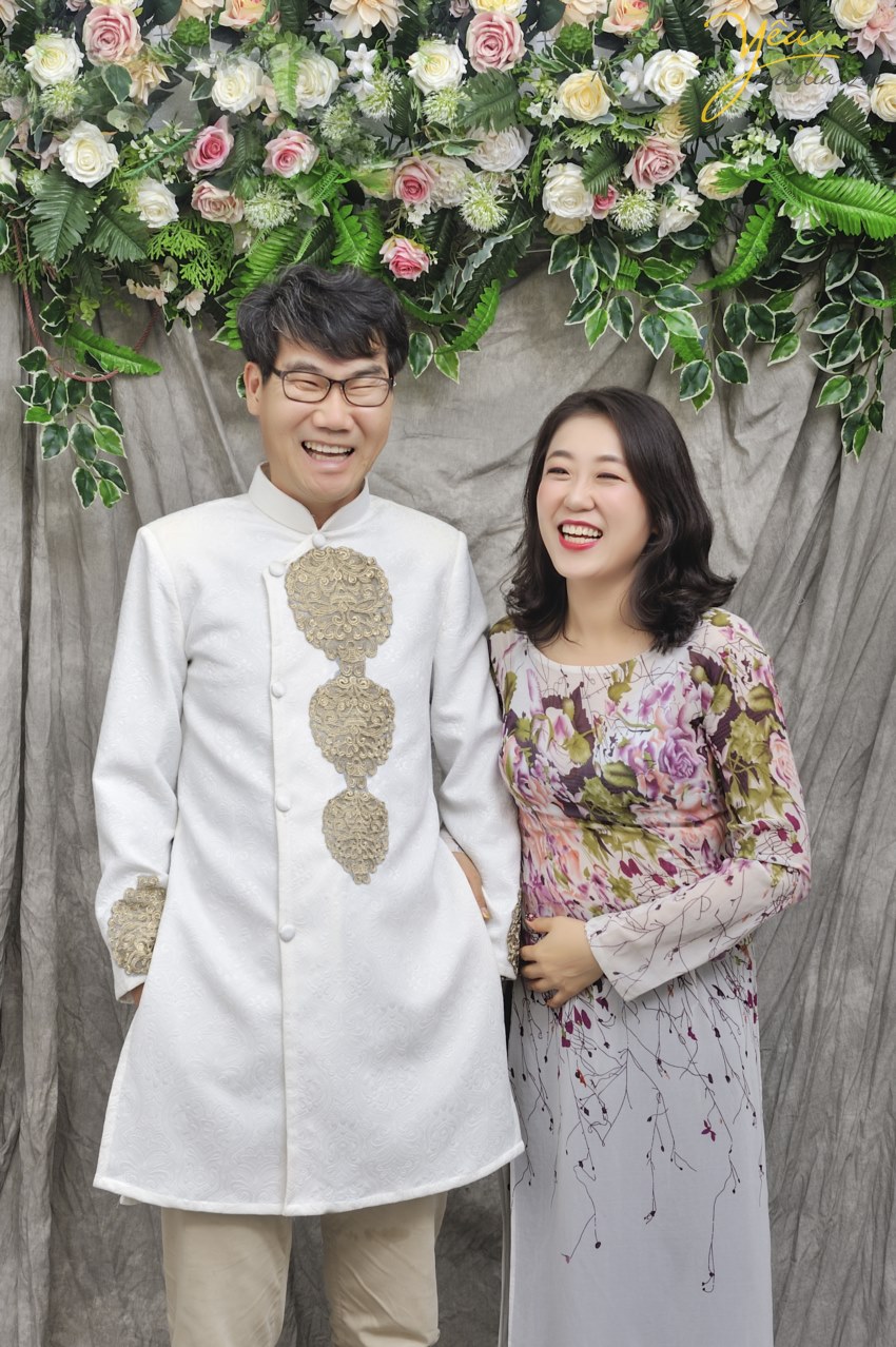 photography service with ao dai traditional in hanoi