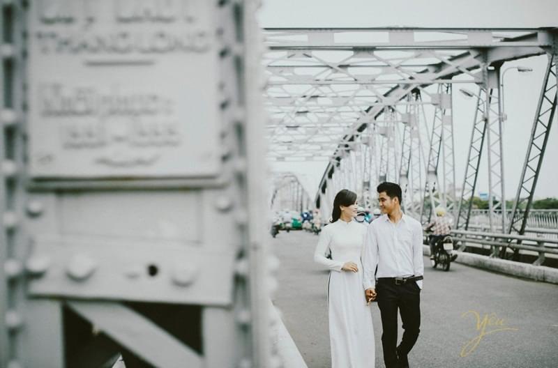 chụp ảnh cưới cầu Trường Tiền