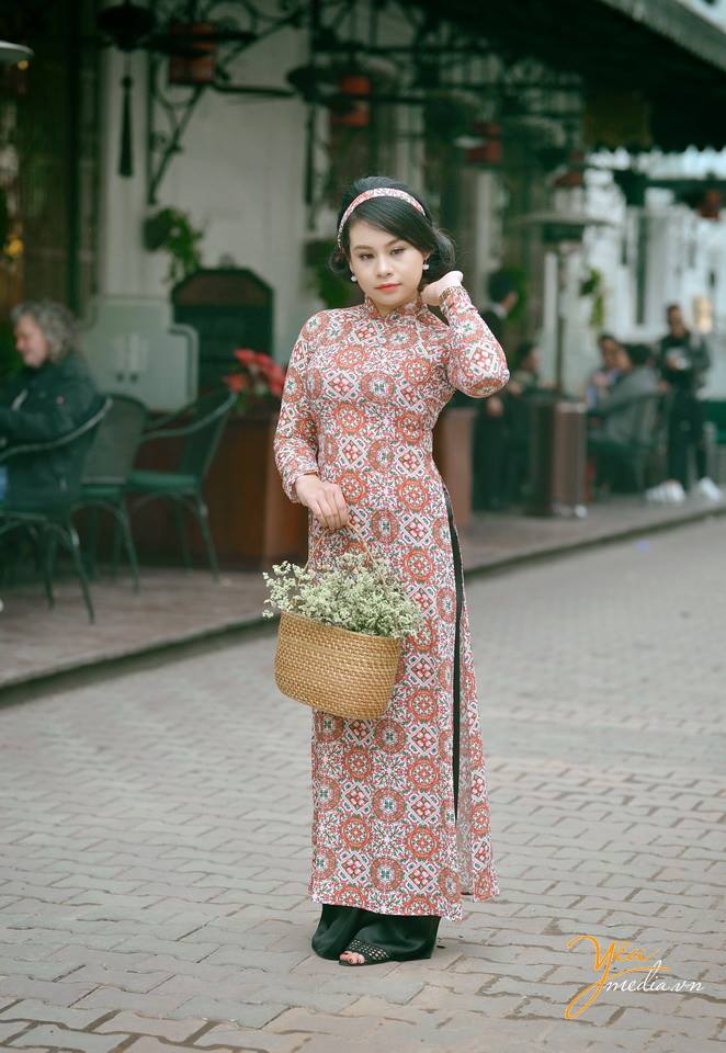 Chụp ảnh áo dài cô Ba Sài Gòn