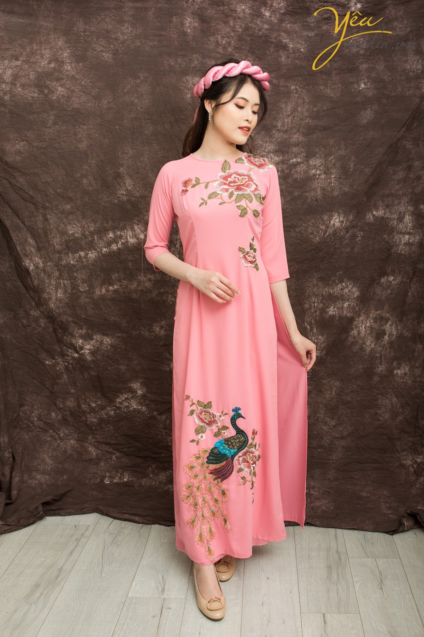 cho thuê áo dài màu hồng nhẹ ở hà nội