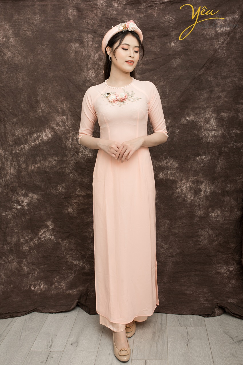 thuê áo dài màu hồng cánh sen mua ở hà nội