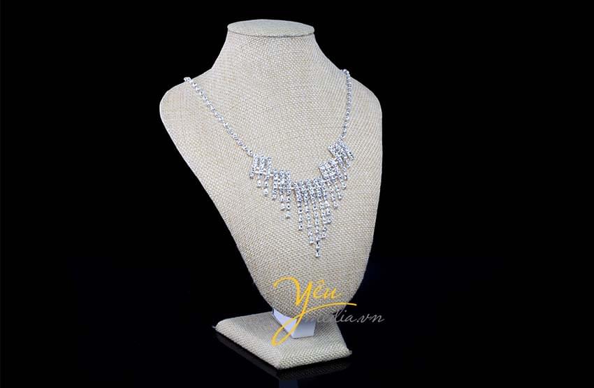 vòng cưới khuyên tai nhẫn vòng tay