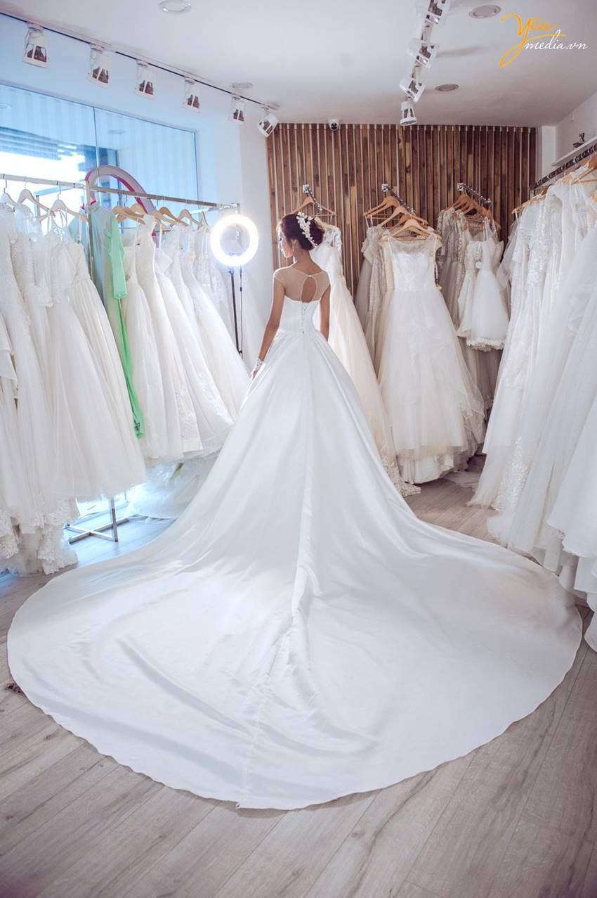 cho thuê váy cưới đẹp
