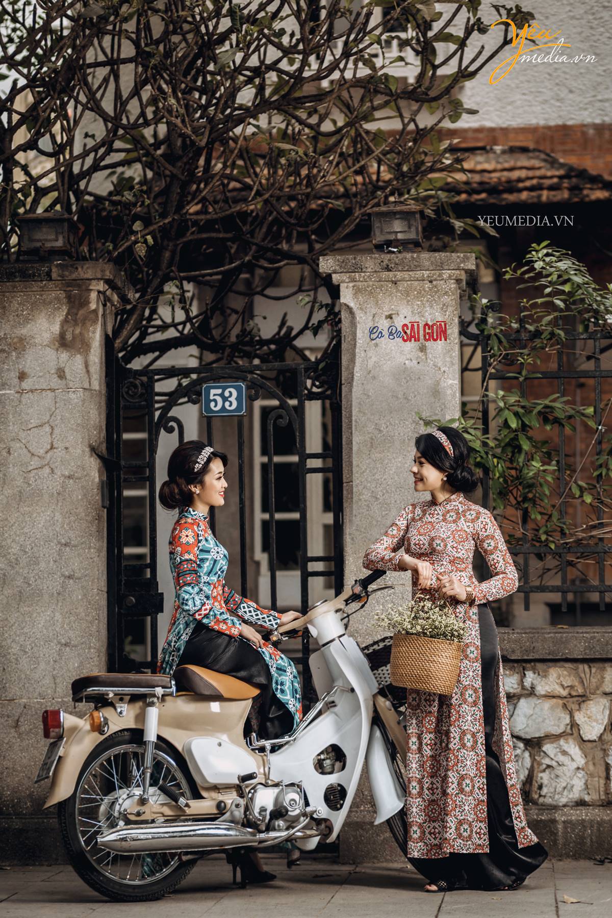 chụp ảnh áo dài Cô Ba Sài Gòn