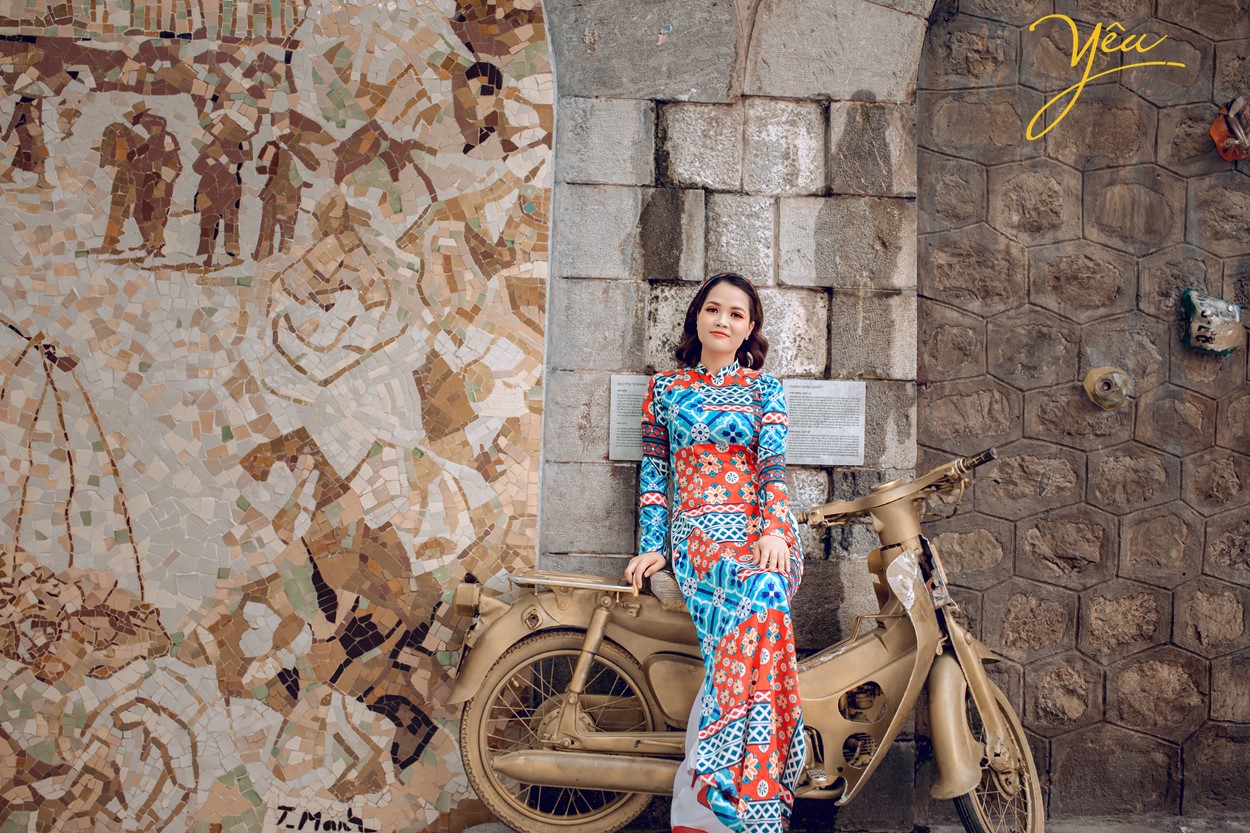 con gái hà nội trong tà áo dài duyên dáng