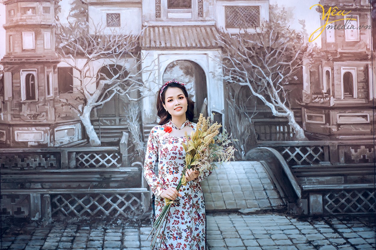 con gái hà nội trong tà áo dài duyên dáng