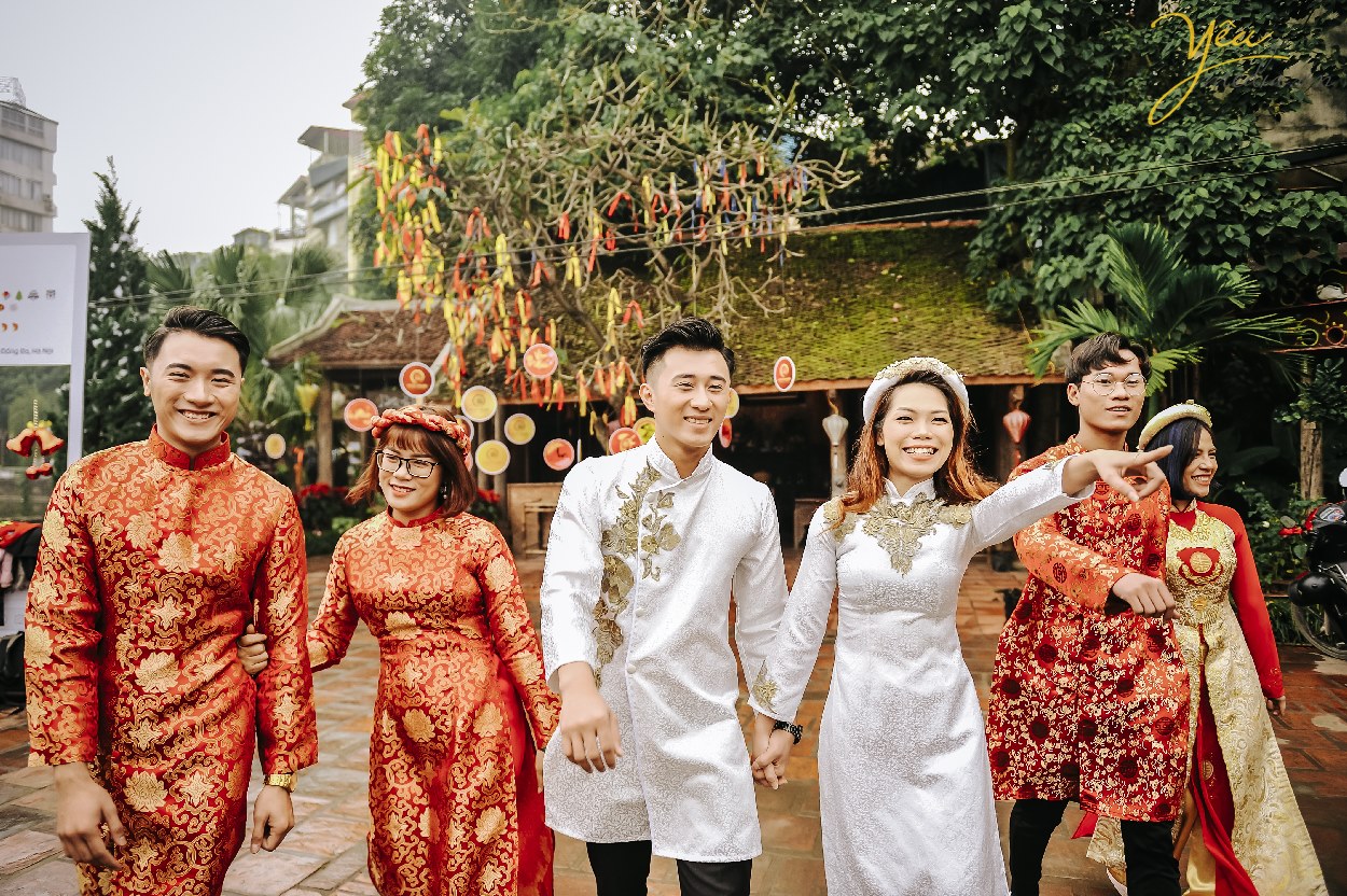 ảnh cưới chụp tại hồ văn ở hà nội giá rẻ