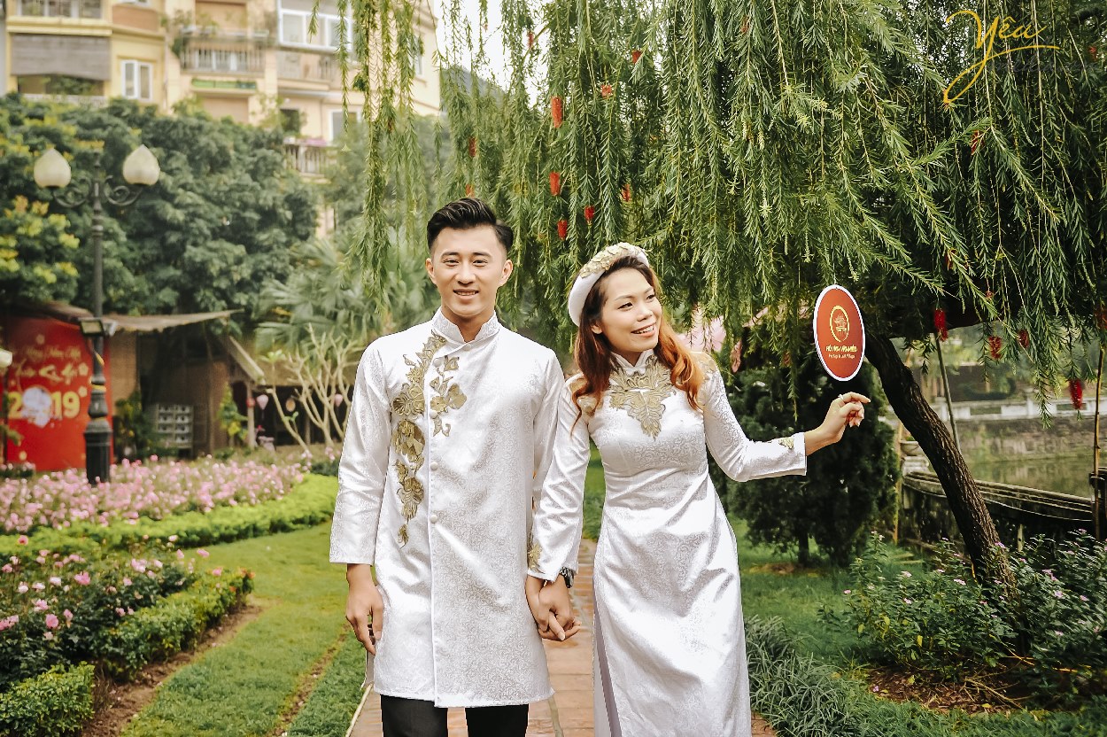 chụp áo dài tết tại văn miếu hà nội