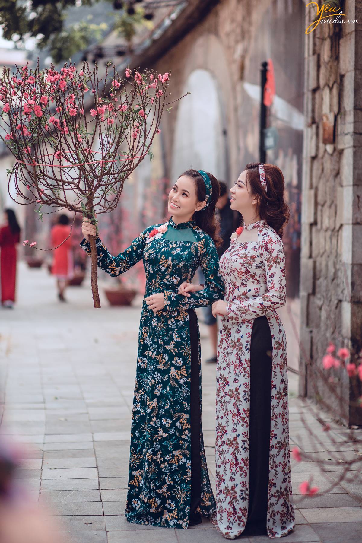 chụp ảnh áo dài đẹp giá rẻ