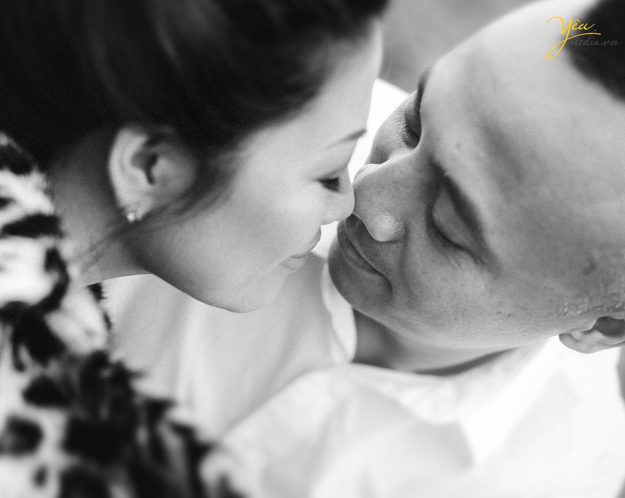 chụp ảnh bà bầu cùng chồng