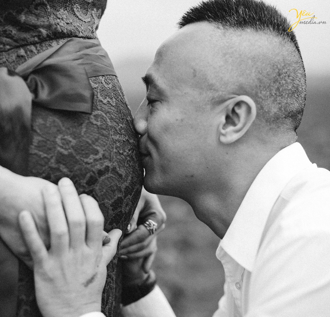 chụp ảnh bà bầu cùng chồng