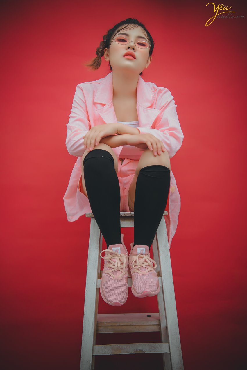 Chụp ảnh concept cá tính, nổi loạn "chất lừ" trong studio Hà Nội: