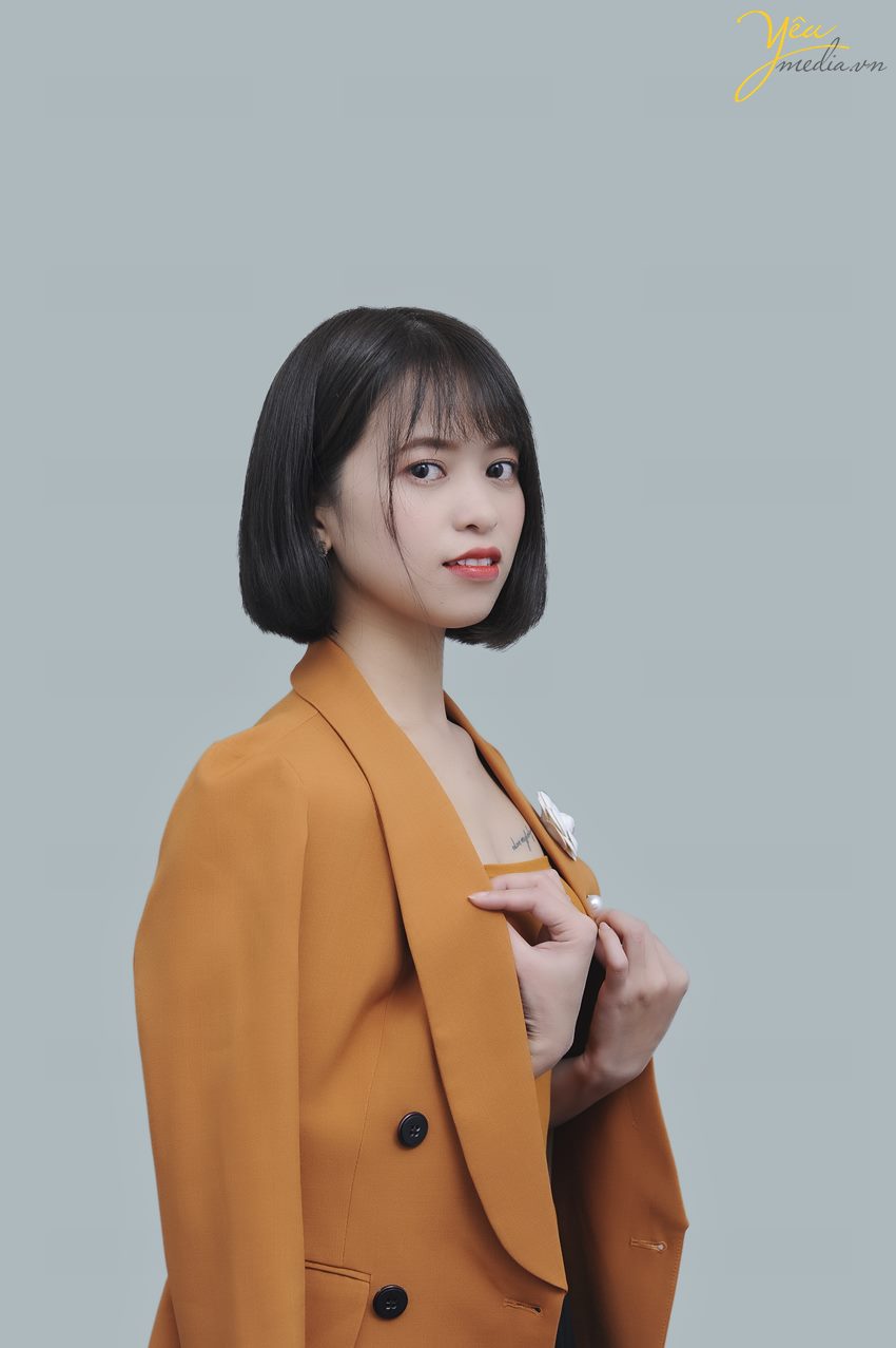 Bộ ảnh chân dung nghề nghiệp đẹp, chân thực tạo niềm tin cho đối tác: Khách hàng Ms. Lệ