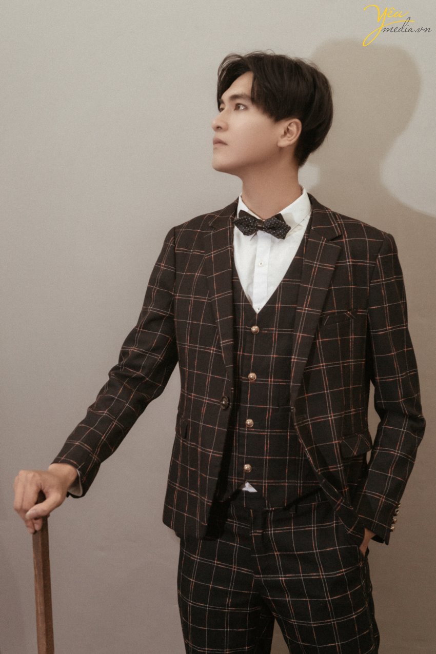 Nắm biết được những phong cách chụp ảnh nghệ thuật, bạn sẽ có được những bức ảnh đẹp và đầy ấn tượng. Tùy từng sở thích, giới tính mà lựa chọn cho mình những phong cách chụp ảnh khác nhau. Hãy đến Yêu Media nếu bạn cần tư vấn kĩ hơn để lên concept chất lừ cho chính mình.