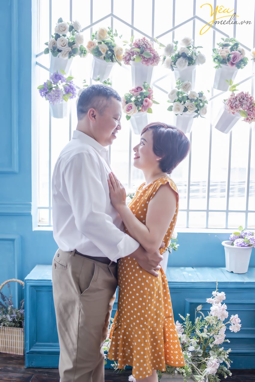 Chụp Ảnh gia đình là một nhu cầu có thật và cần thiết của mỗi đời người! Hãy thực hiện ý tưởng tuyệt vời đó. Hãy tạo lên cuốn album về truyền thống gia đình. Đó là nơi sẽ lưu giữ những giá trị tinh thần cao quý về tình cảm gia đình, là nơi bạn giữ lại những khoảnh khắc hạnh phúc