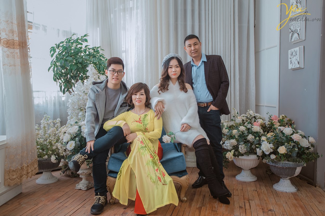chụp ảnh tại hà nội đẹp nhất cho gia đình nhà 4 người