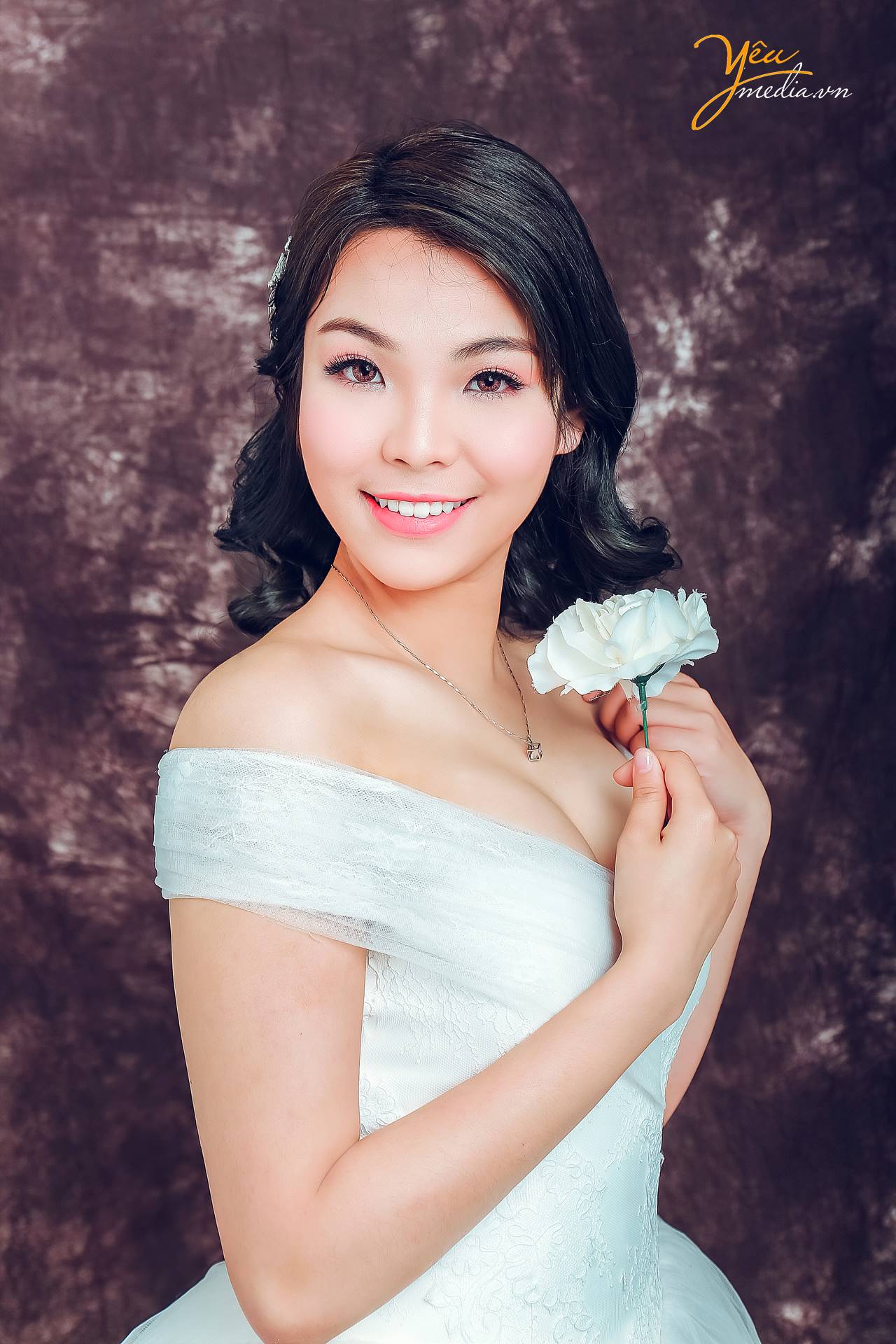 chụp ảnh cô dâu đơn