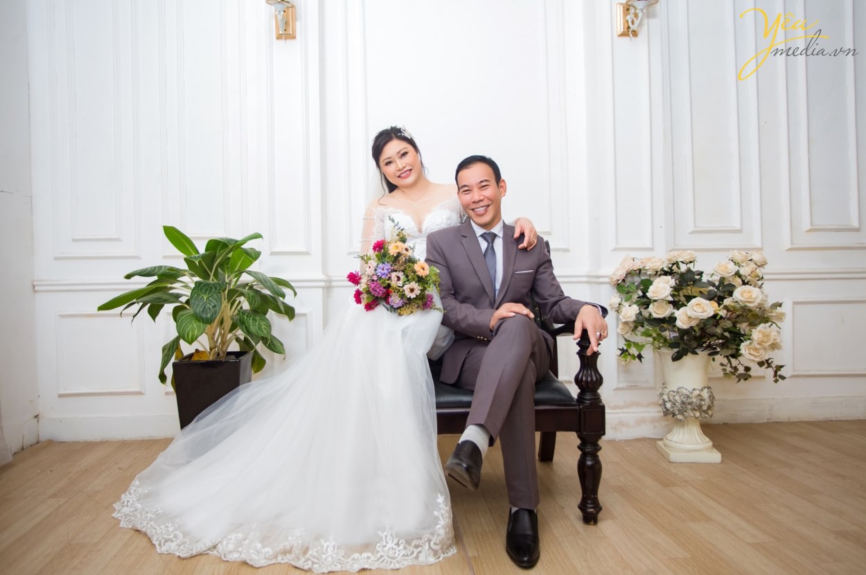 studio nào chuyên chụp hình cưới và làm album ảnh cưới cho cô dâu béo mập tại Hà nội