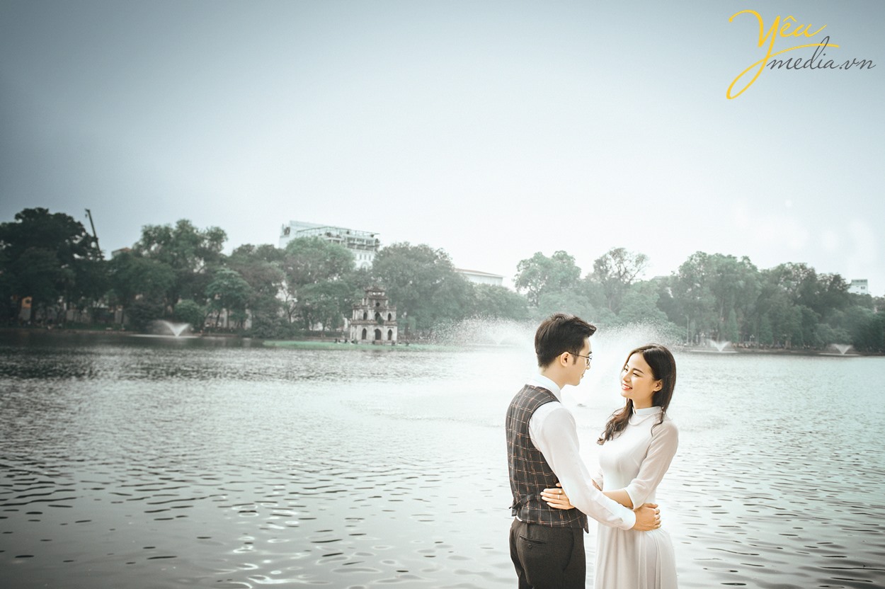 chụp ảnh cưới đẹp ở hồ gươm hồ hoàn kiếm hà nội