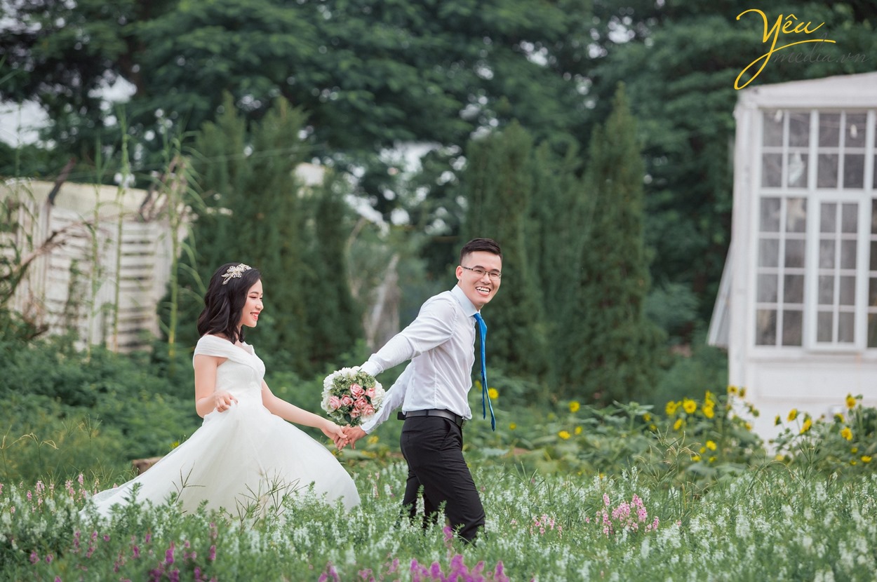 dắt tay em đi đến tận cùng thế giới