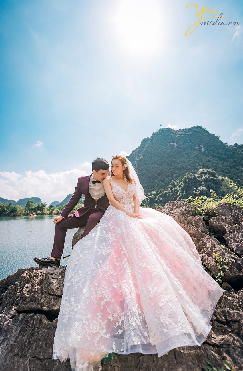 ảnh cưới hoành tráng chụp ở ninh bình tràng an bái đính