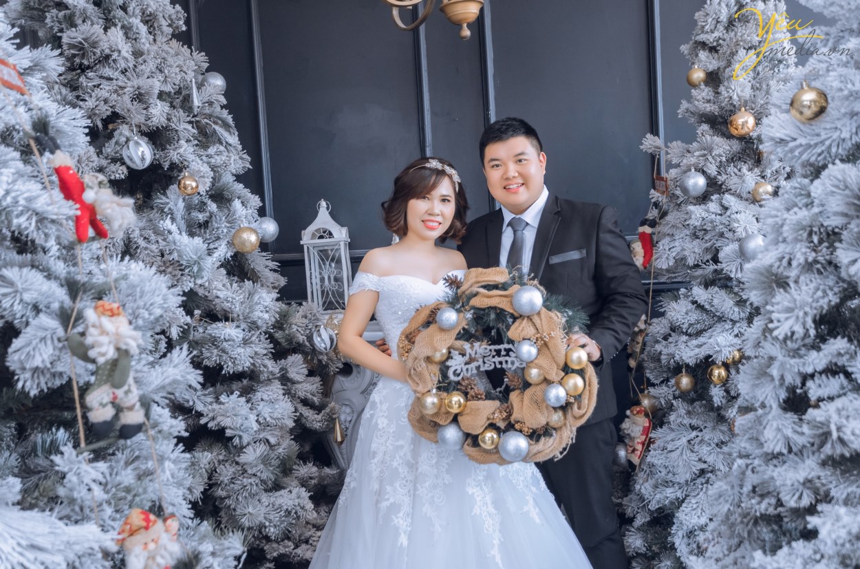 Thương hiệu ảnh cưới đẹp, KM 70%. Cam kết chất lượng dịch vụ tốt nhất, tặng 10 ảnh khung. Trang điểm tại nhà, siêu tiết kiệm chỉ 3190K, miễn phí đi lại đưa đón kh, ekip sáng tạo.