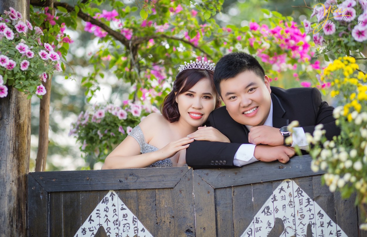 chụp ảnh cưới là một việc làm vô cùng quan trọng...bạn đang băn khoăn đó chính là chụp ảnh cưới trong studio ở Hà Nội thì nên đến địa chỉ ...