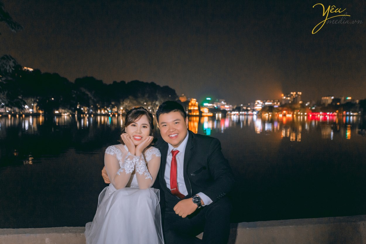 ác cụ cho em hỏi ở Hà Nội thì studio nào chụp ảnh cưới đẹp, rẻ, nhiệt tình, chất lượng Em lên mạng đọc mà nhiều khen - chê lẫn lộn nên ...