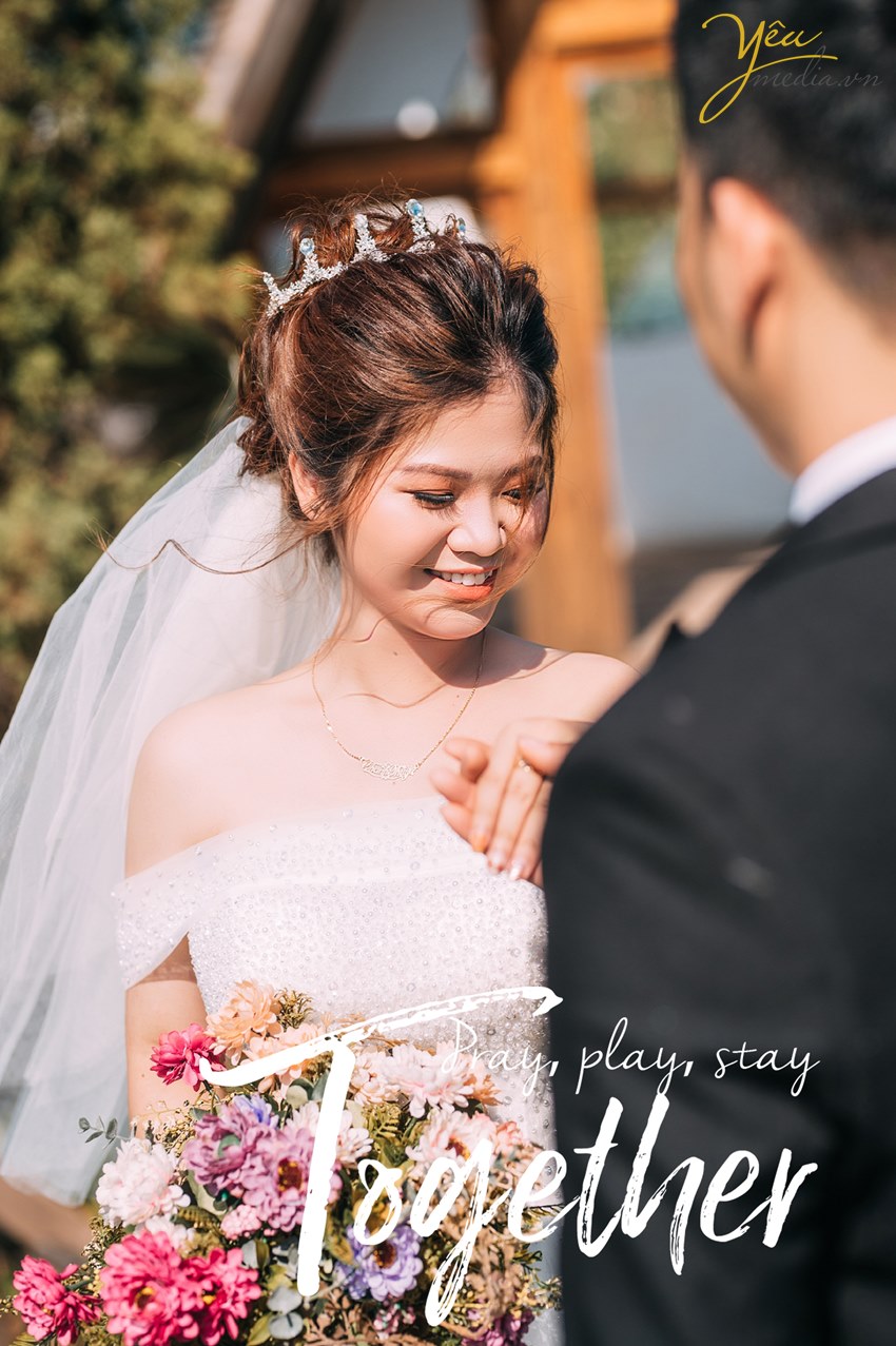 báo giá trọn gói chụp ảnh cưới ở santorini park yên sở hà nội