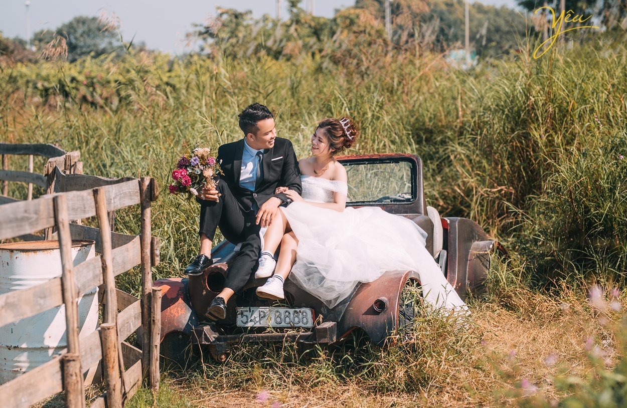 chụp ảnh cưới phong cách tự nhiên nên đến studio nào