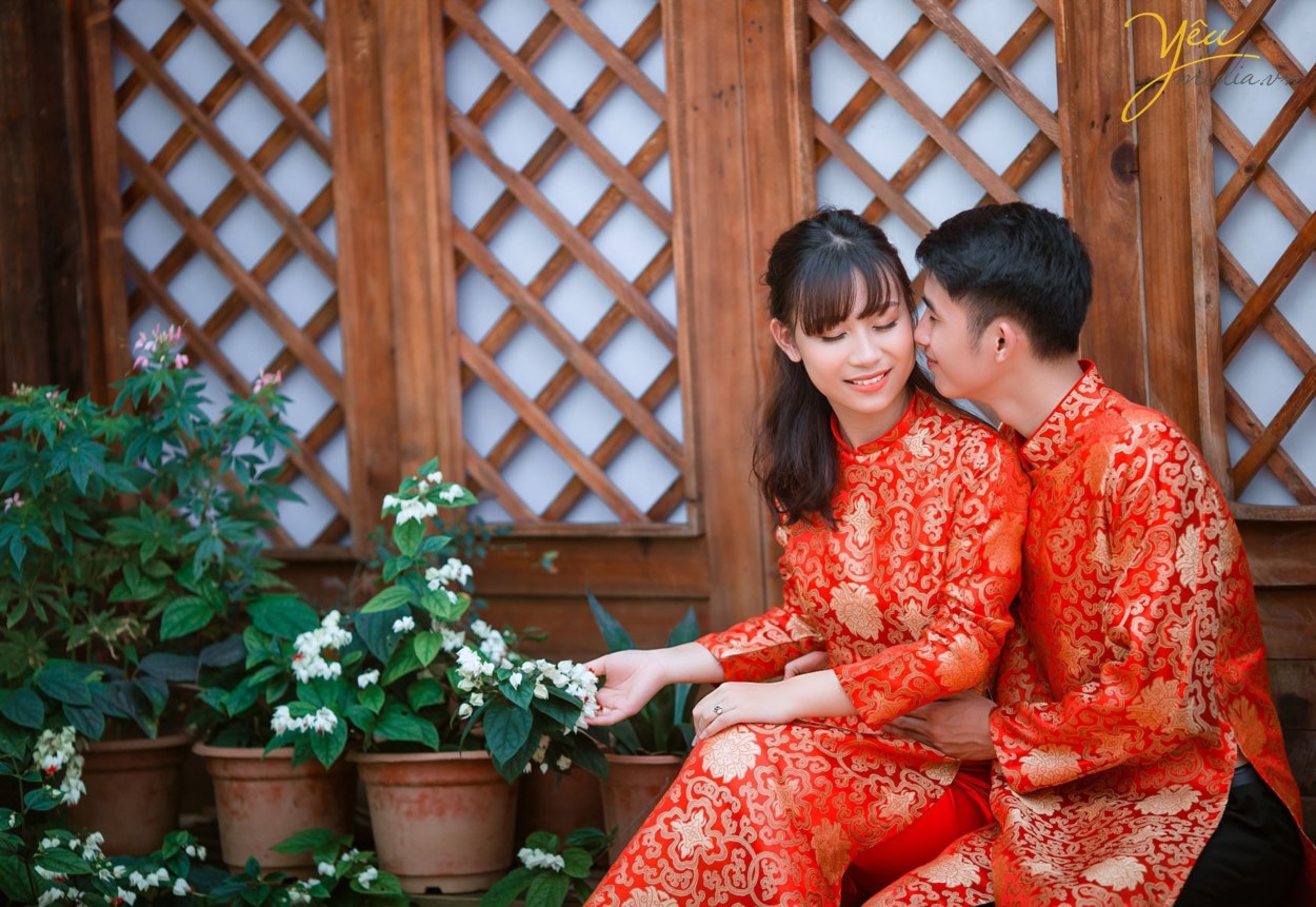 Sau các phim trường châu Âu, phim trường Vintage thì Santorini Park là nơi mang lại luông gió mới đầy hơi thở Địa Trung Hải với những ngôi nhà nấm xanh trắng vô cùng đáng yêu và dễ thương, được giới trẻ vô cùng yêu thích.