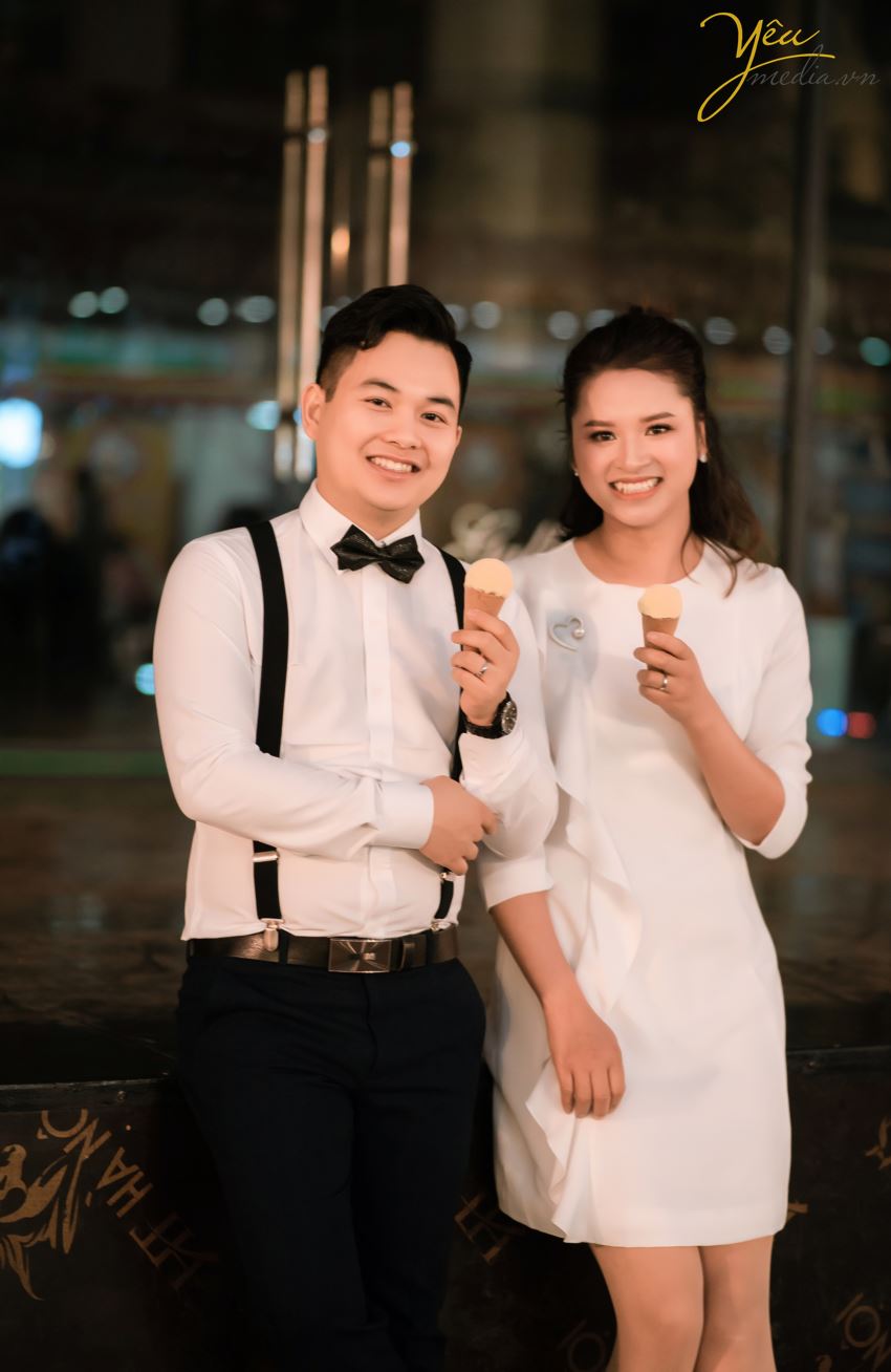 Chụp ảnh cưới tại phim trường hoành tráng nhất Hà Nội Smiley Ville 2020