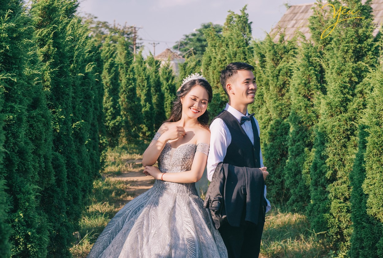 dựa vào vai anh để thấy bình yên trong mắt