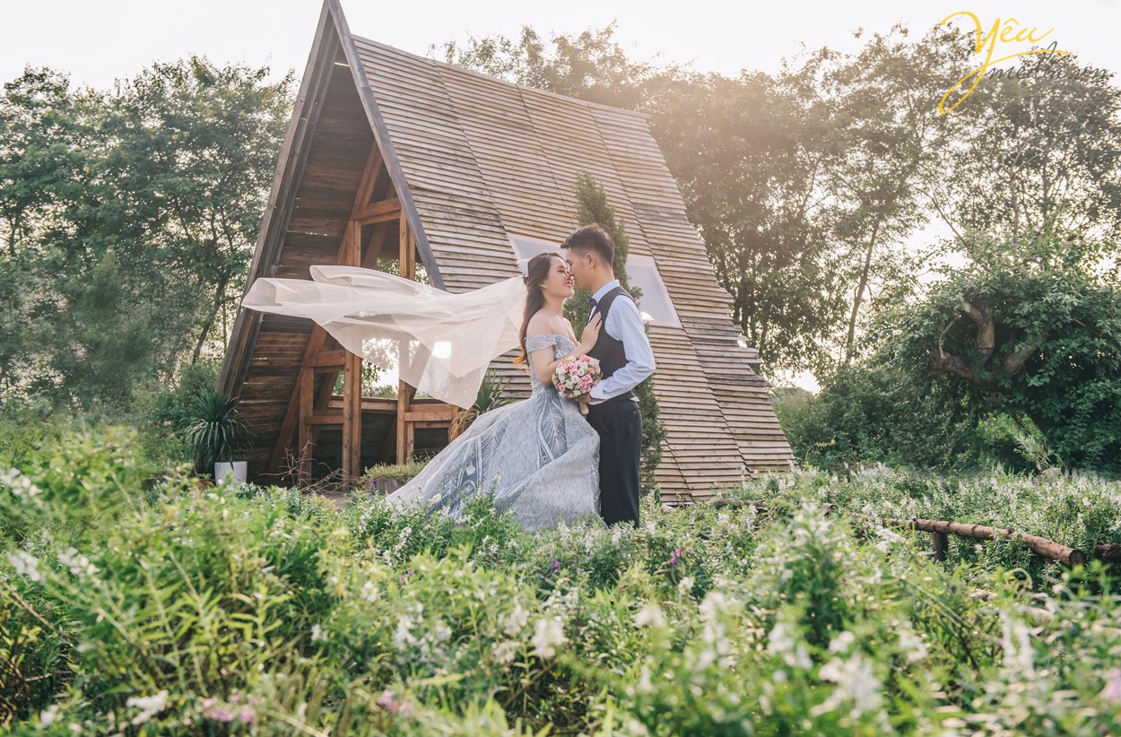 mùa chụp ảnh cưới đẹp nhất tại phim trường santorini hà nội