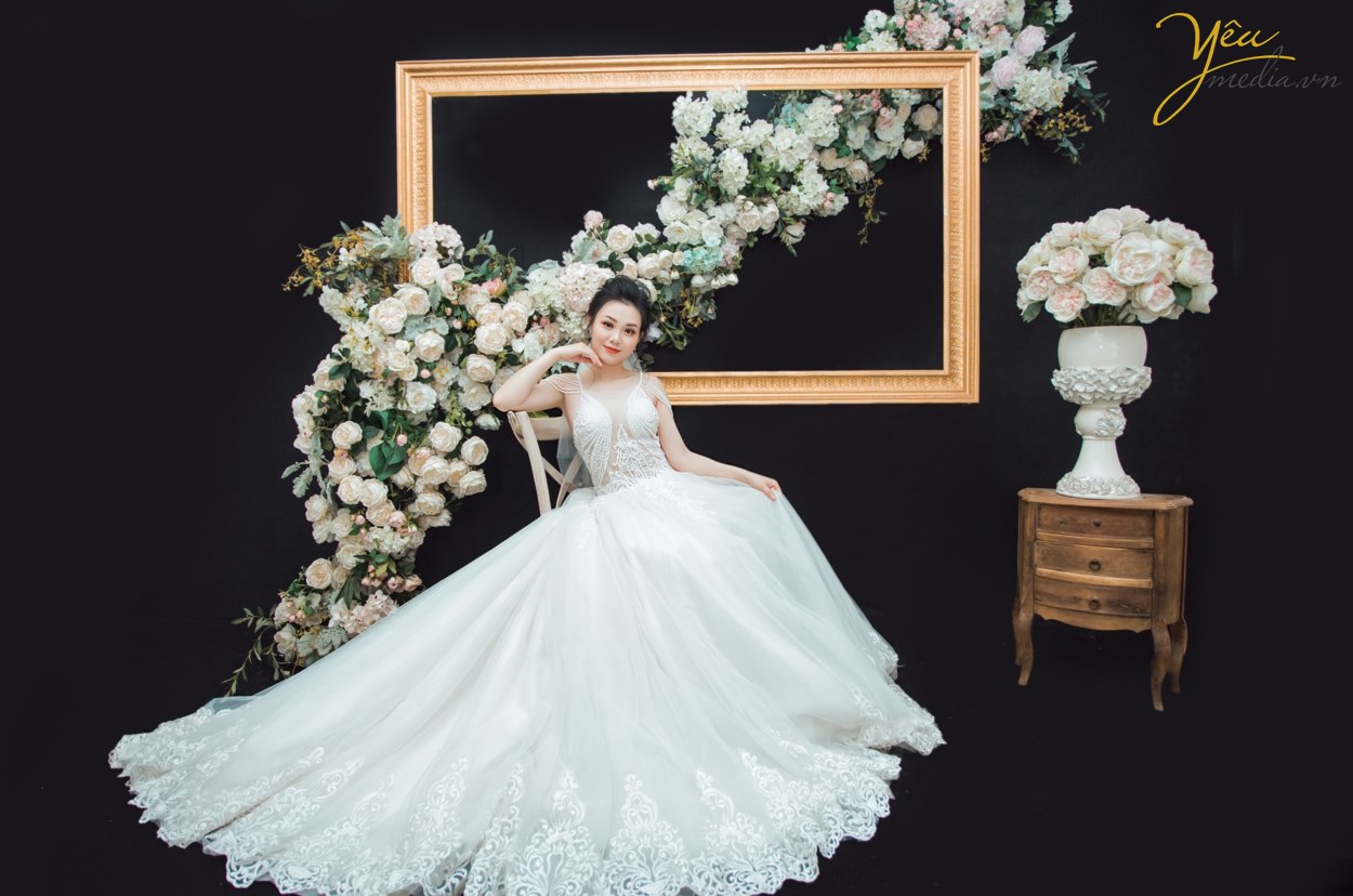 Xu hướng chụp ảnh cưới hiện đại, đơn giản đến từ xứ sở kim chi Hàn Quốc đang trở thành trào lưu rất được ưa chuộng trong thời gian gần đây ở các studio chụp ảnh cưới. Phong cách chụp ảnh cưới tự nhiên luôn là kiểu chụp hình cưới được nhiều cô dâu chú rể theo đuổi, làm thế nào để có bộ ảnh cưới vừa đẹp tự nhiên vừa tiết kiệm?