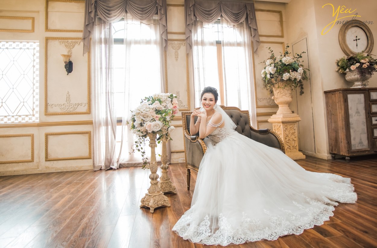 Xu hướng chụp ảnh cưới hiện đại, đơn giản đến từ xứ sở kim chi Hàn Quốc đang trở thành trào lưu rất được ưa chuộng trong thời gian gần đây ở các studio chụp ảnh cưới. Phong cách chụp ảnh cưới tự nhiên luôn là kiểu chụp hình cưới được nhiều cô dâu chú rể theo đuổi, làm thế nào để có bộ ảnh cưới vừa đẹp tự nhiên vừa tiết kiệm?