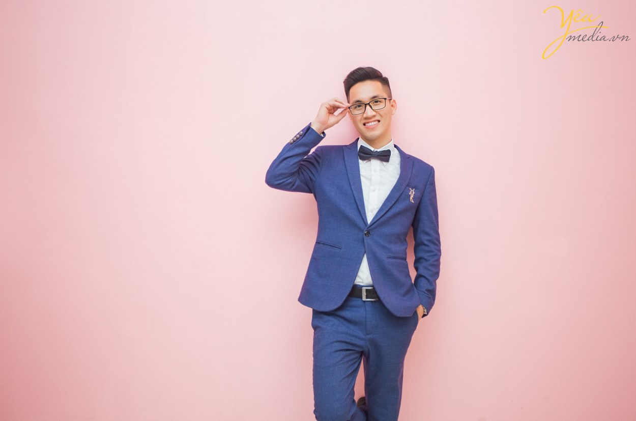 Xu hướng chụp ảnh cưới hiện đại, đơn giản đến từ xứ sở kim chi Hàn Quốc đang trở thành trào lưu rất được ưa chuộng trong thời gian gần đây ở các studio chụp ảnh cưới. Phong cách chụp ảnh cưới tự nhiên luôn là kiểu chụp hình cưới được nhiều cô dâu chú rể theo đuổi, làm thế nào để có bộ ảnh cưới vừa đẹp tự nhiên vừa tiết kiệm?