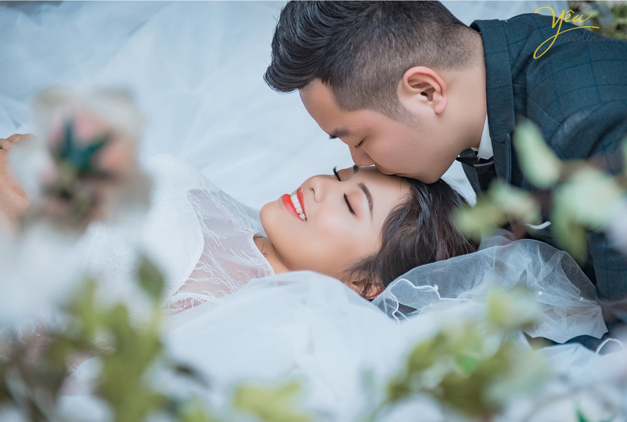 ảnh từ album ảnh cưới của cặp đôi yêu nhau hạnh phúc