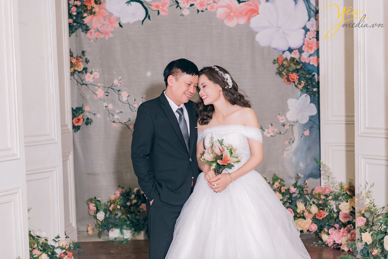 yêu media chụp ảnh tại phim trường rosa cho cặp đôi hà nội