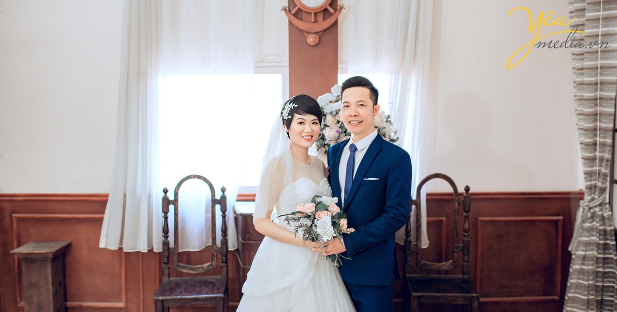 ảnh cưới chụp trong studio trong nhà phim trường rosa hà nội