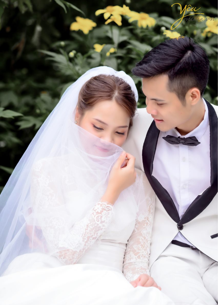 Từ lâu, Vườn Quốc Gia Ba Vì không chỉ là địa điểm tham quan du lịch tâm linh, khu nghỉ dưỡng dành cho các du khách mà nơi đây còn trở thành điểm đến lý tưởng cho các cặp đôi muốn tìm ý tưởng độc đáo cho album ảnh cưới của mình.
